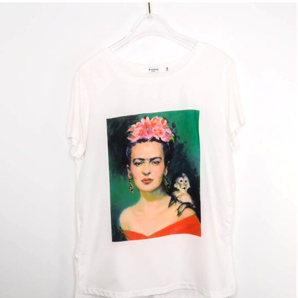 UO  Runway Paris Frida Kahlo White Graphic Crewneck T-Shirt Women's Small - Picture 4 of 7
